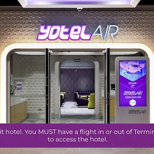 Yotelair Paris Cdg - Transit - Terminal 2e *** Le Mesnil-Amelot
