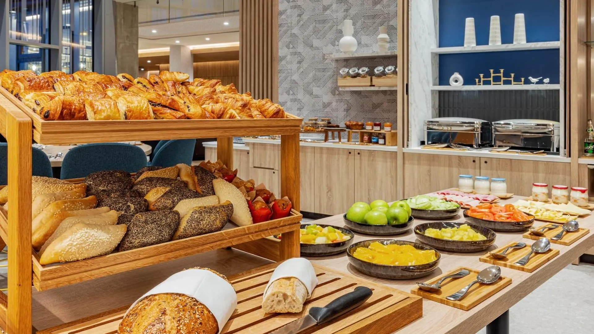 Hotel Courtyard By Marriott Paris Charles De Gaulle Central Airport Roissy-en-France